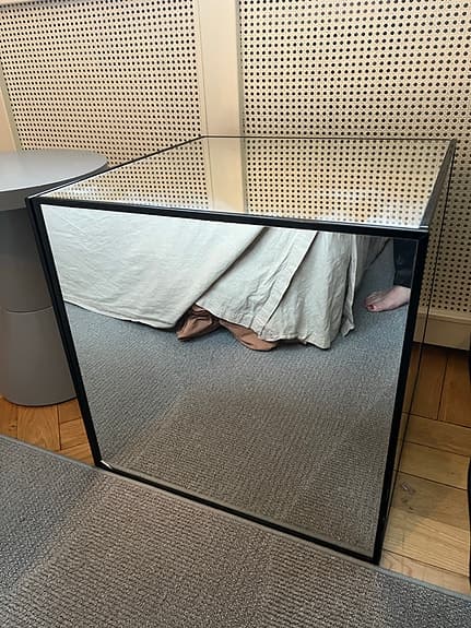 Soffbord i spegelglas