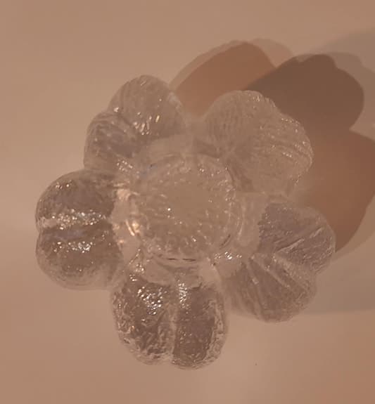 Ljusstake i glas – blomformad – dekorativ vintage