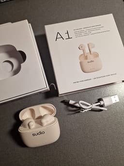 Sudio A1 trådlösa in ear-hörlurar