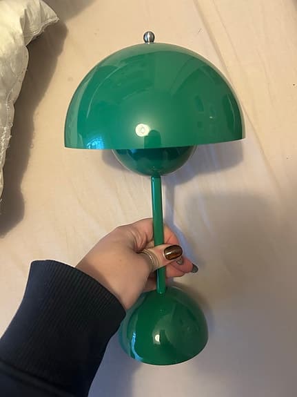 Flowerpot bordslampa grön