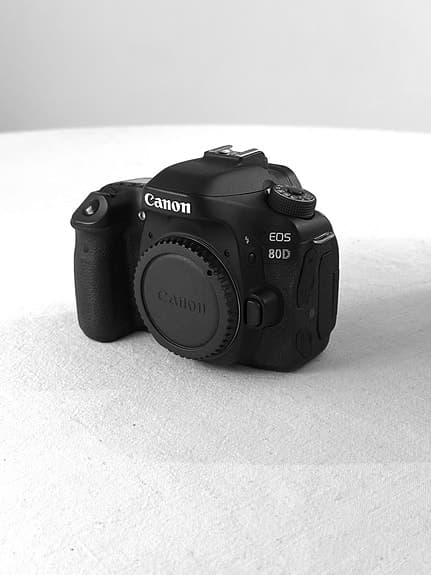 Canon EOS 80D med två objektiv