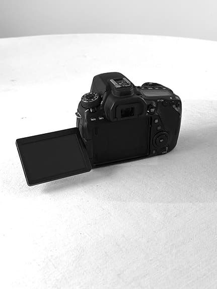 Canon EOS 80D med två objektiv