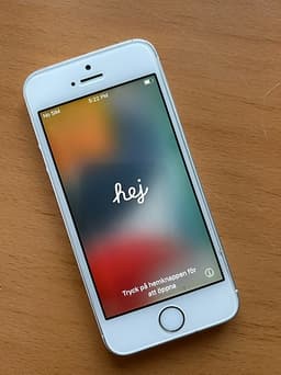 Första generationens iPhone SE i gott begagnat skick