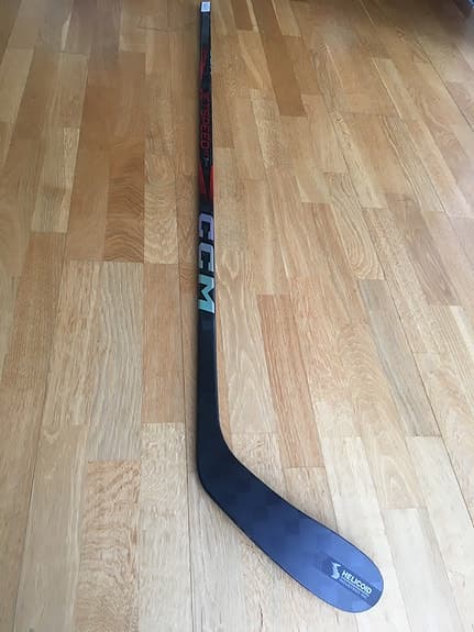 CCM Jetspeed FT7PRO P28 50 Flex Right Röd