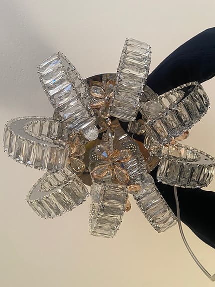 Chandelier Taklampa Flower (pris kan diskuteras)