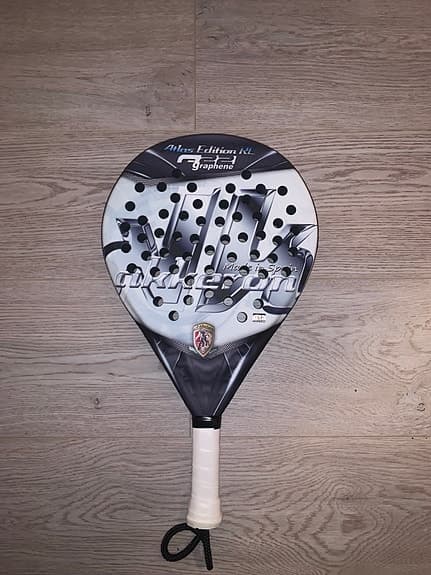 Akkeron Padelracket – Atlas Edition RL Graphene – Grymt skick