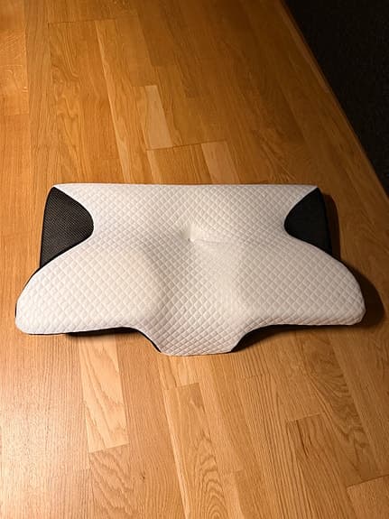 ergonomisk kudde vit