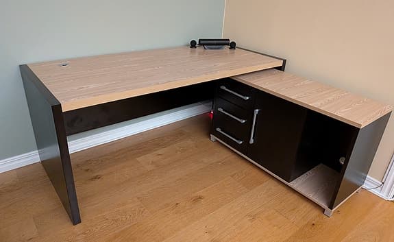 Skrivbord + Sidobord i Superfint Skick
