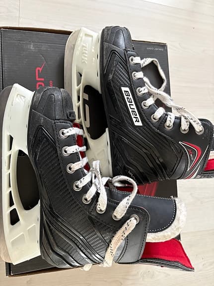 Bauer Vapor X 300 ishockeyskridskor svart