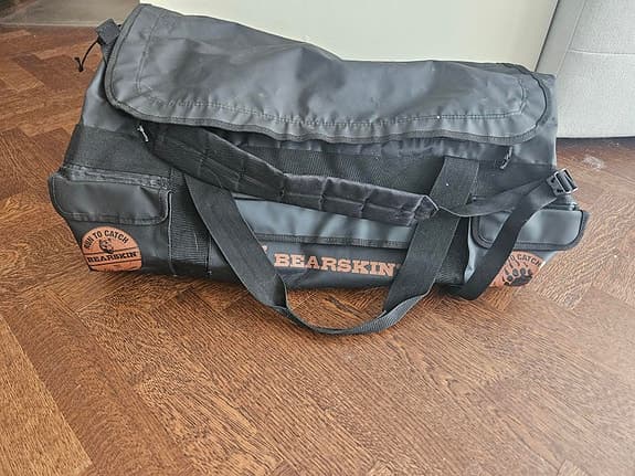 Bearskin duffelbag