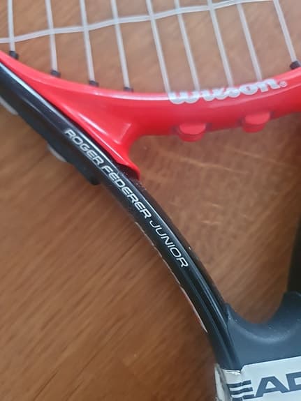 Wilson Roger Federer 21 junior tennisracket svart/röd