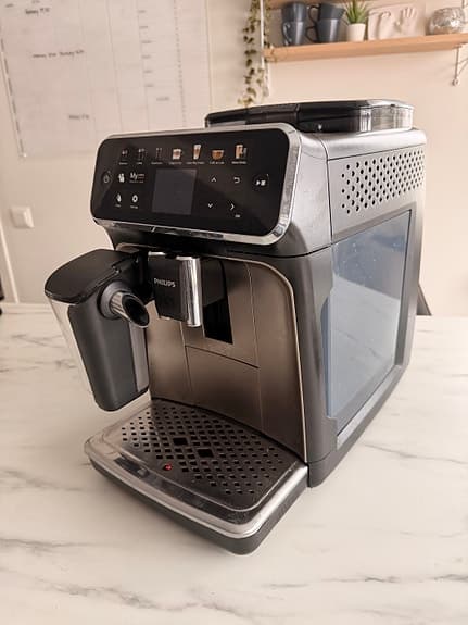 Philips 5400 Kaffemaskin med mjölkskummare