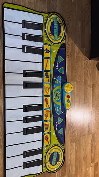 Piano leksak