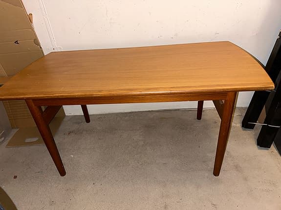 Soffbord i teak
