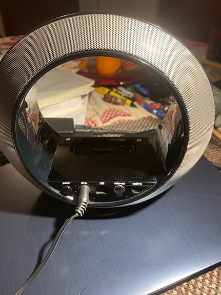 JBL högtalardocka med dockningsstation svart