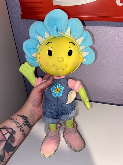 Fifi and the Flowertots / Fifi och blomsterfröna - Fifi gosedjur / docka