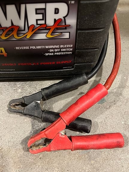Starthjälp 12V/24V med leverans/hämtning/assistans
