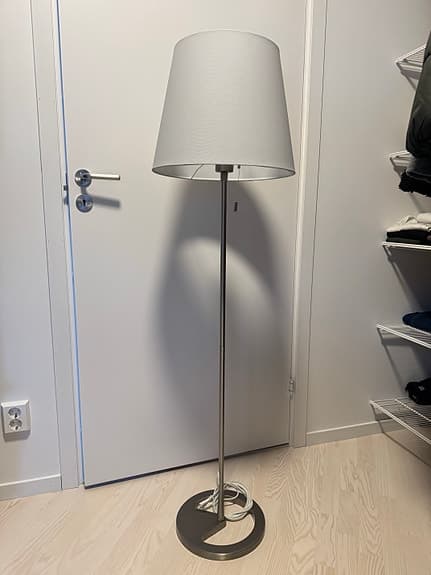 Nyfors golvlampa IKEA
