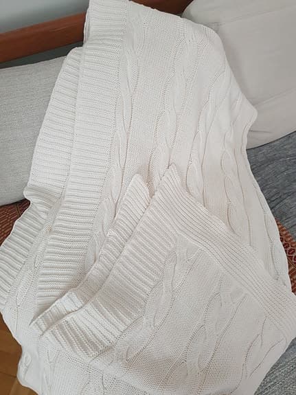 Kabelstickad filt/pläd i bomull 100x190