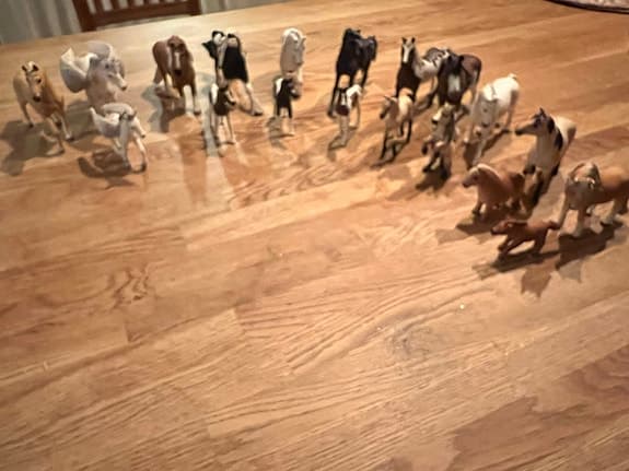 Schleich leksakshästar figurer