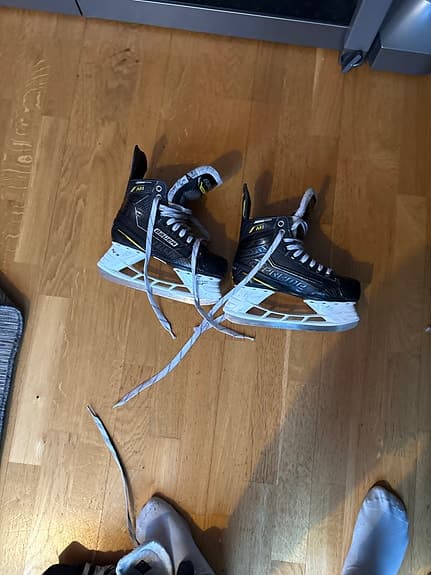 Bauer M1 ishockeyskridskor barn storlek 38 svart