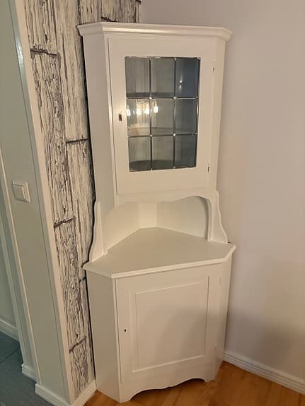 Hörnskåp vitt glasdörr