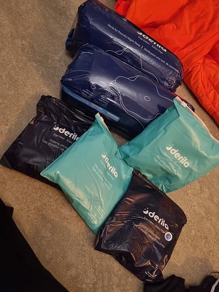 2 ergonomiska kuddar med 4 tillhörande örngott