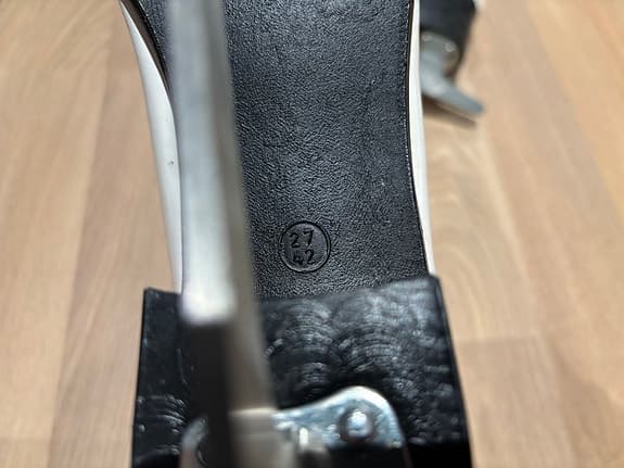 Angel konståkningsskridskor