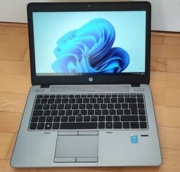 HP EliteBook 840 G2 med dockningsstation