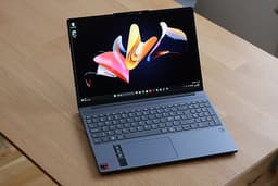 Lenovo IdeaPad Slim 3x15Q8X10 Snap-X1/16GB/512GB/IPS 15.3" Copilot+ PC