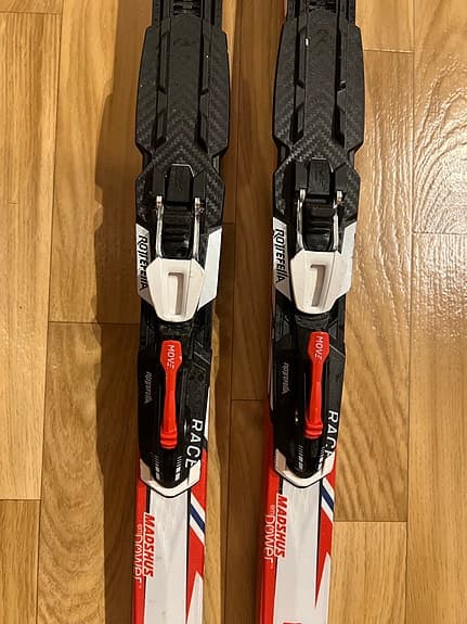 Madshus Redline Carbon klassiska skidor NYSERVADE