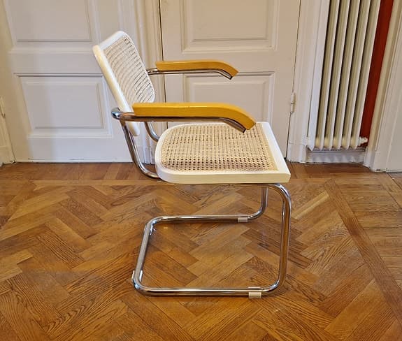 Helrenoverad Cesca karmstol, vit (bauhaus)