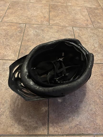 Cykelhjälm svart/silver