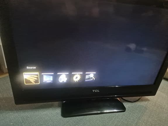 TCL 32" TV