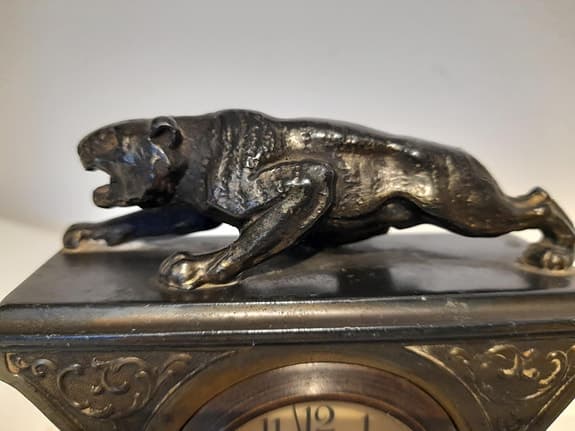 Dekorativ bordsklocka – pantermotiv – vintage – Made in Germany