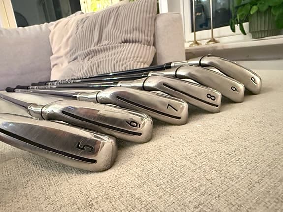 TaylorMade SIM2 Max järnset 5–PW – Ventus 6R – fint skick