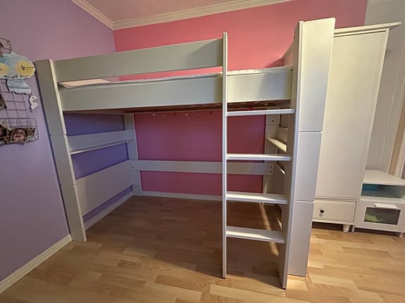 Loftsäng