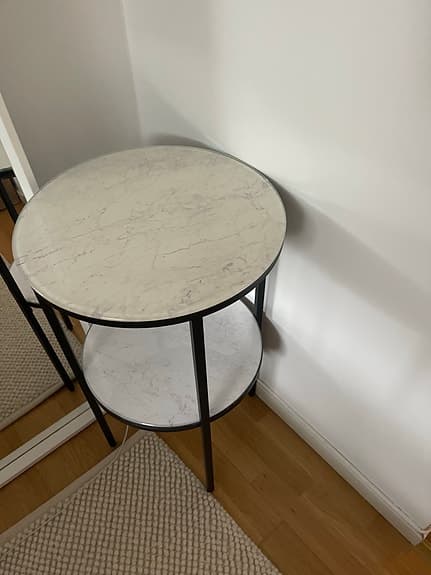 Elegant nyttskick sängbord/soffbord