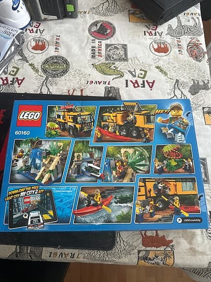 Lego city Jungle mobile Lab