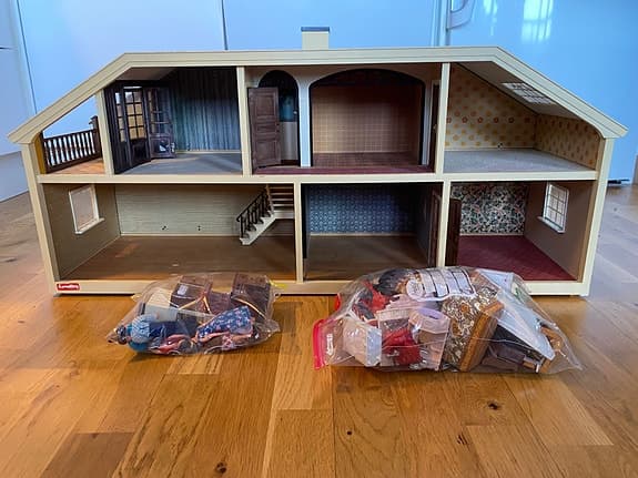 Lundby Dockhus med möbler och tillbehör