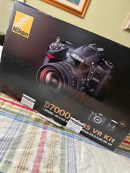 Nikon D7000 systemkamera med 16–85mm VR-objektiv