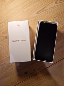 Begagnad Huwei p30 lite - i gott skick