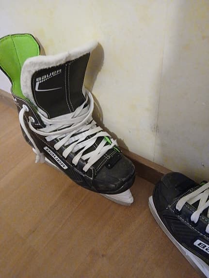 Bauer skridskor.