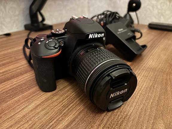 Nikon D3500 systemkamera med zoomobjektiv svart