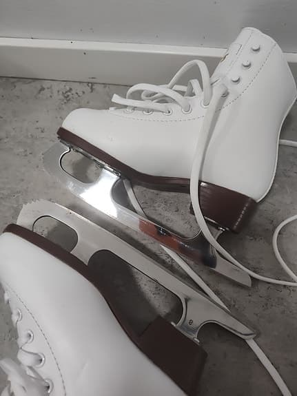 Graf Davos Gold konståkning skridskor barn storlek 31 vit