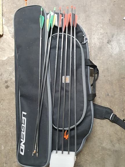 PSE UPRISING 50lb compound bow + Tru-fire Edge release 4-finger. MM.