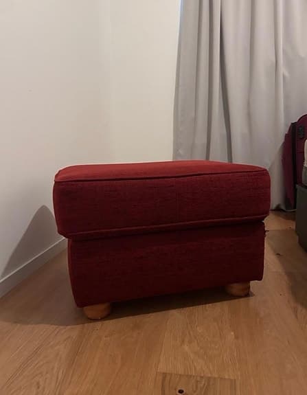 Möbler / one person sofa / puff / soffa