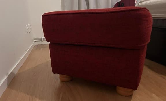 Möbler / one person sofa / puff / soffa