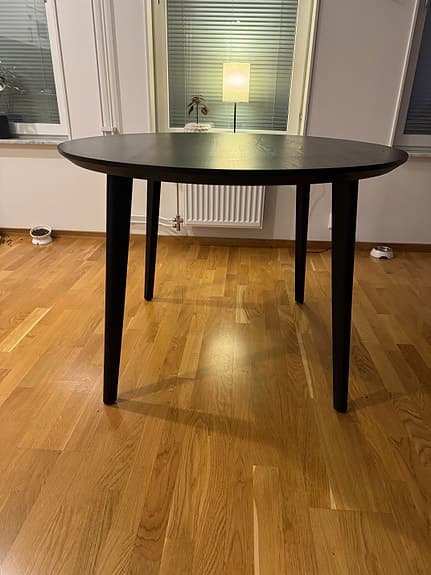 Köksbord Lisabo svart/askfaner 105 cm