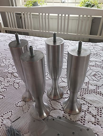 Jysk sängben 20 cm metall silver